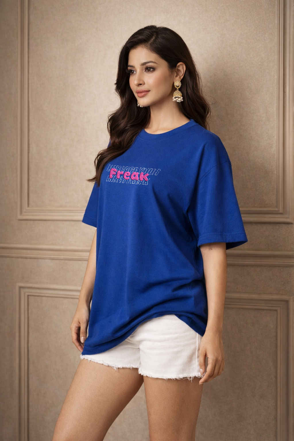 Zwuri Women Freak Oversized Tee