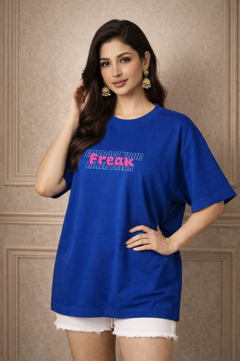 Zwuri Women Freak Oversized Tee